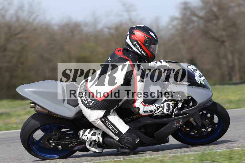 /Archiv-2023/06 10.04.2023 Moto Club Anneau du Rhin/Blanc-Novice/132